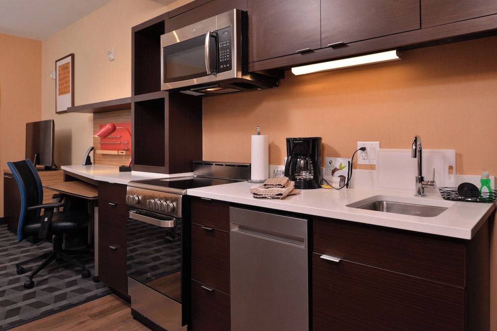 TownePlace Suites by Marriott St. Louis Chesterfield - photo 16