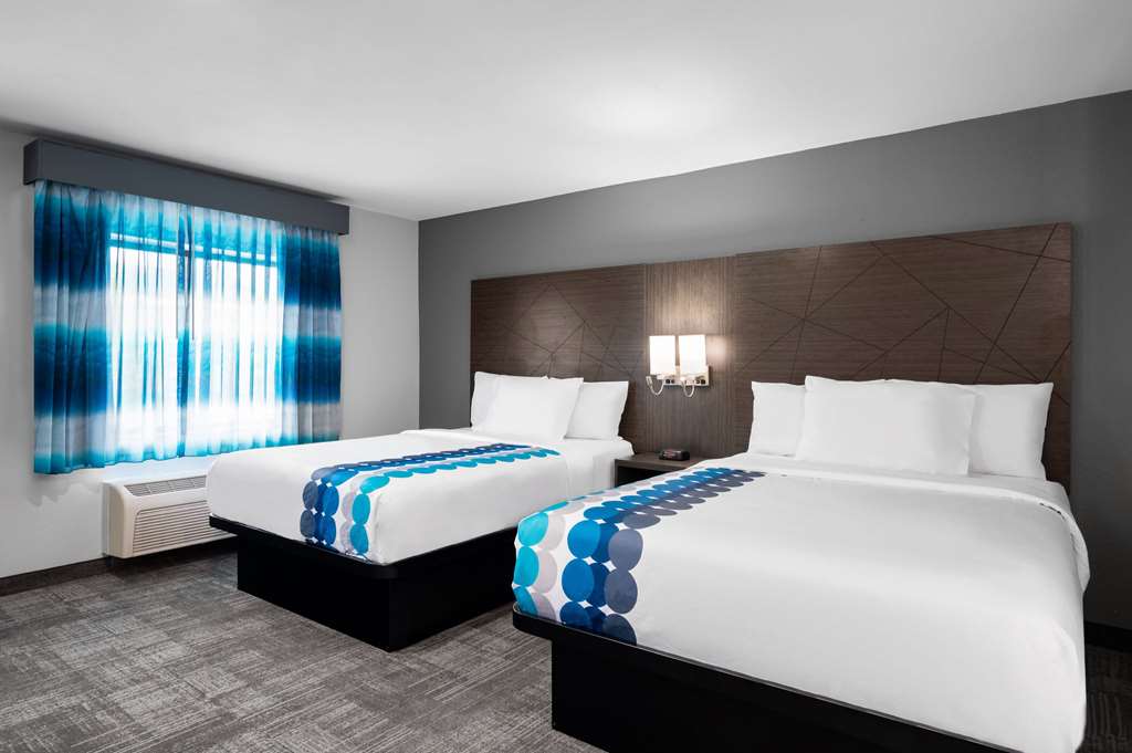 La Quinta Inn by Wyndham Indianapolis Airport Executive Dr - photo 9