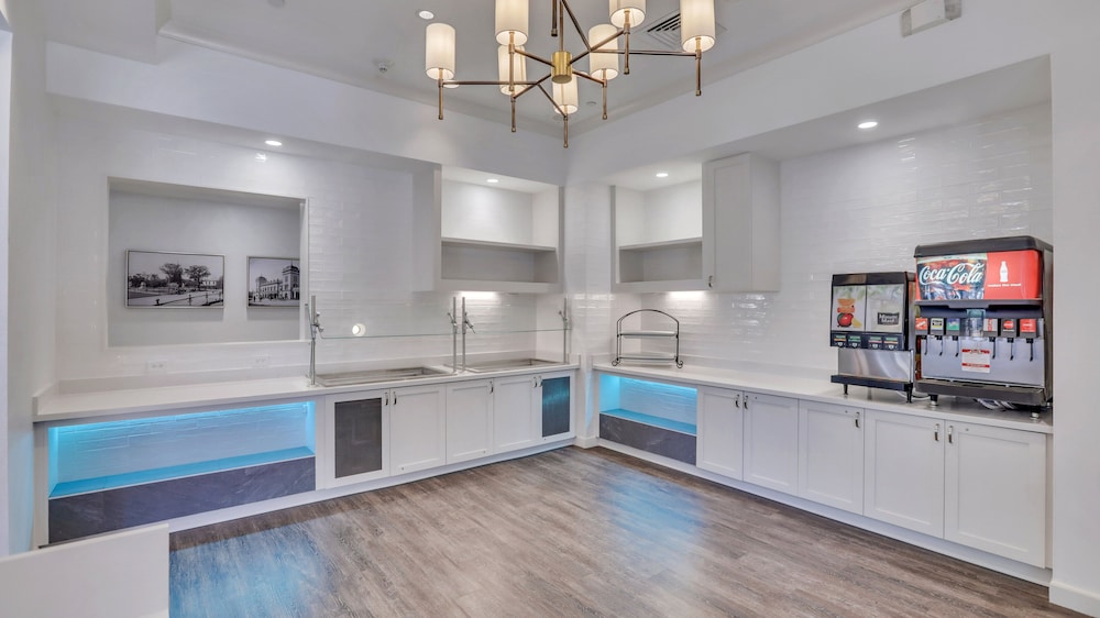 Staybridge Suites Savannah Historic District by IHG - photo 28