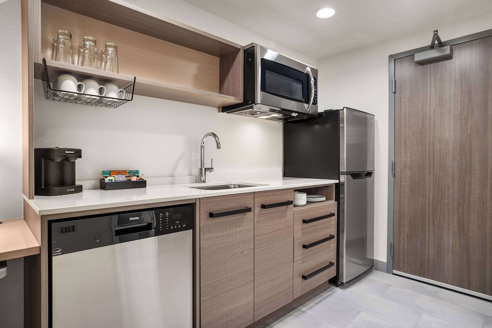 Home2 Suites by Hilton Indianapolis North at Intech Park - photo 10