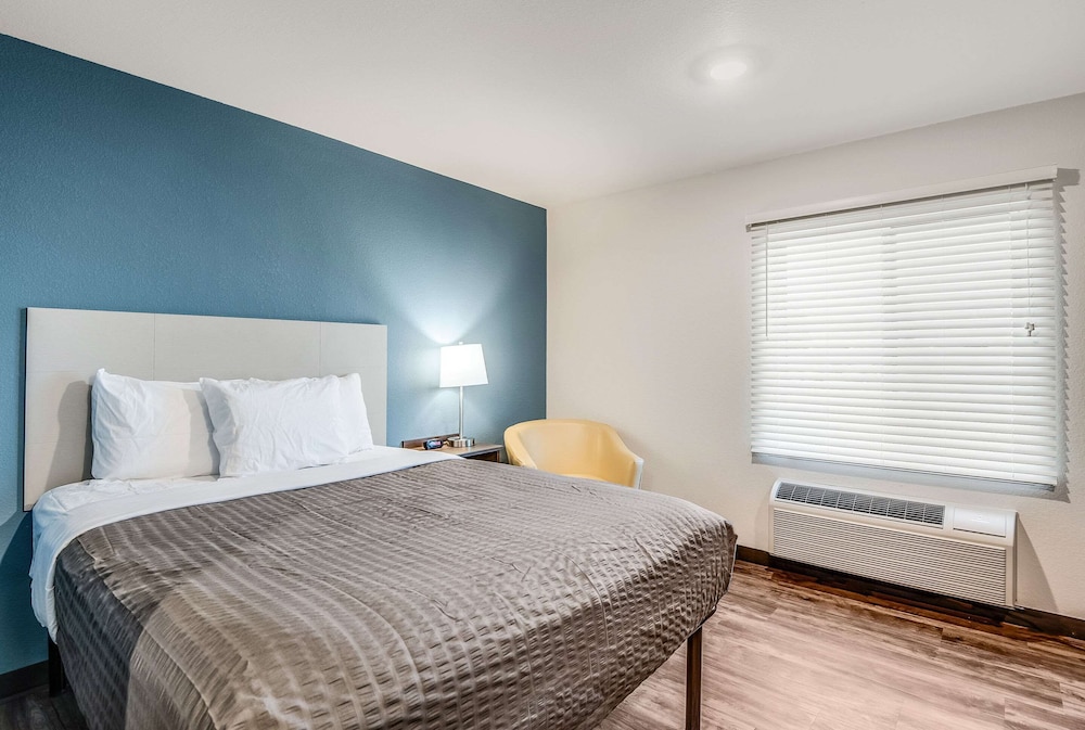 Woodspring Suites West Des Moines - photo 21