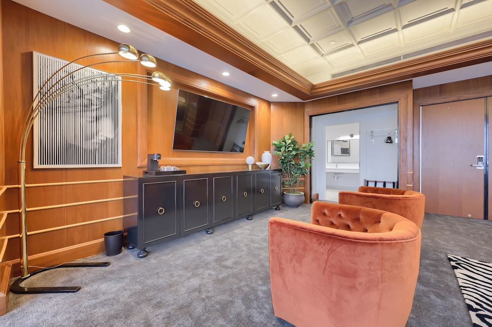 The Executive Suites and Venue - photo 21