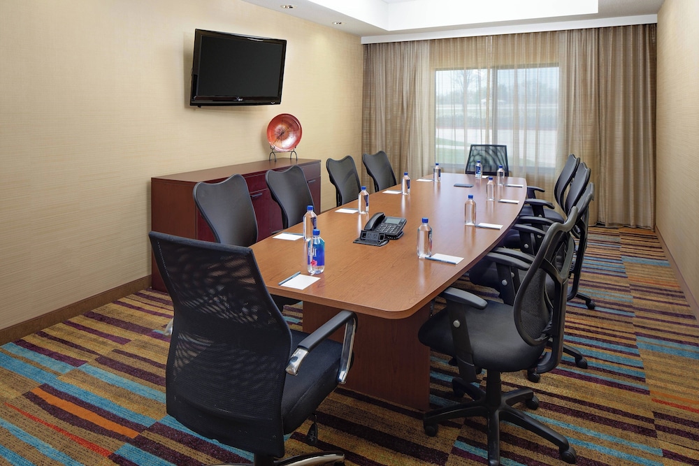 Fairfield Inn & Suites by Marriott Dallas Mansfield - photo 20