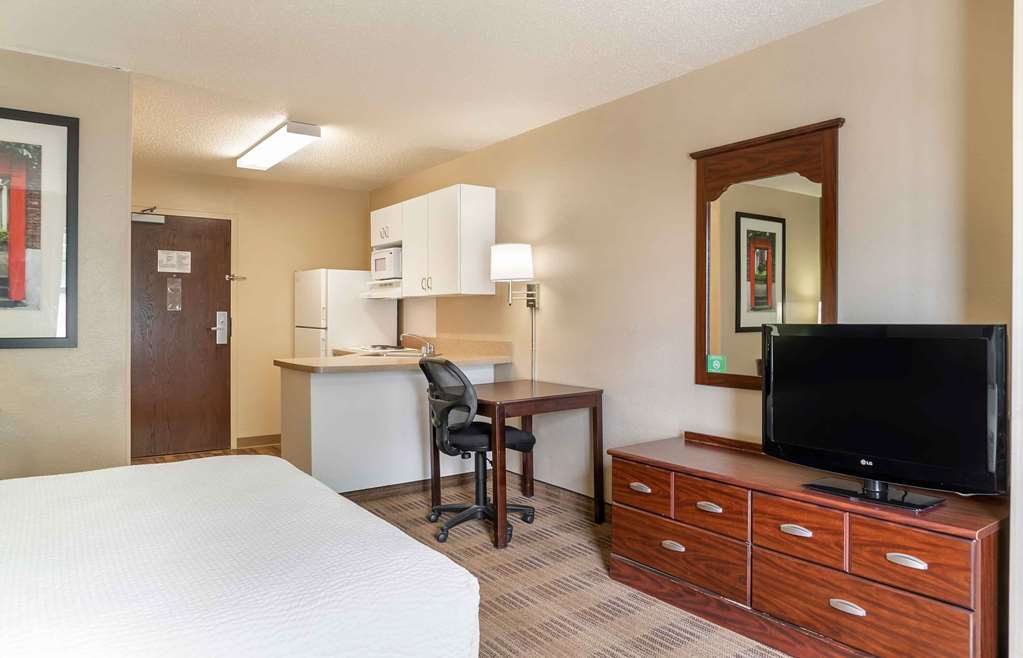 Extended Stay America Select Suites Detroit Sterling Heights - photo 7