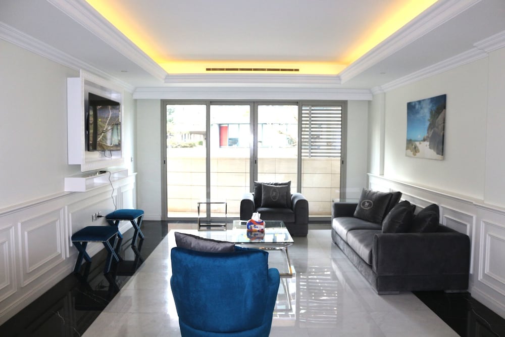 Versace Tower Luxury Suites Downtown — 5-Star Luxury Hotel in Beirut, Lebanon
