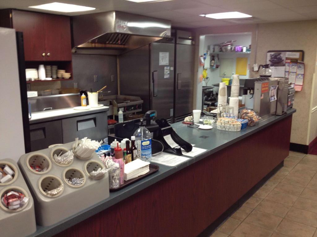 Country Hearth Inn & Suites Willard - photo 12