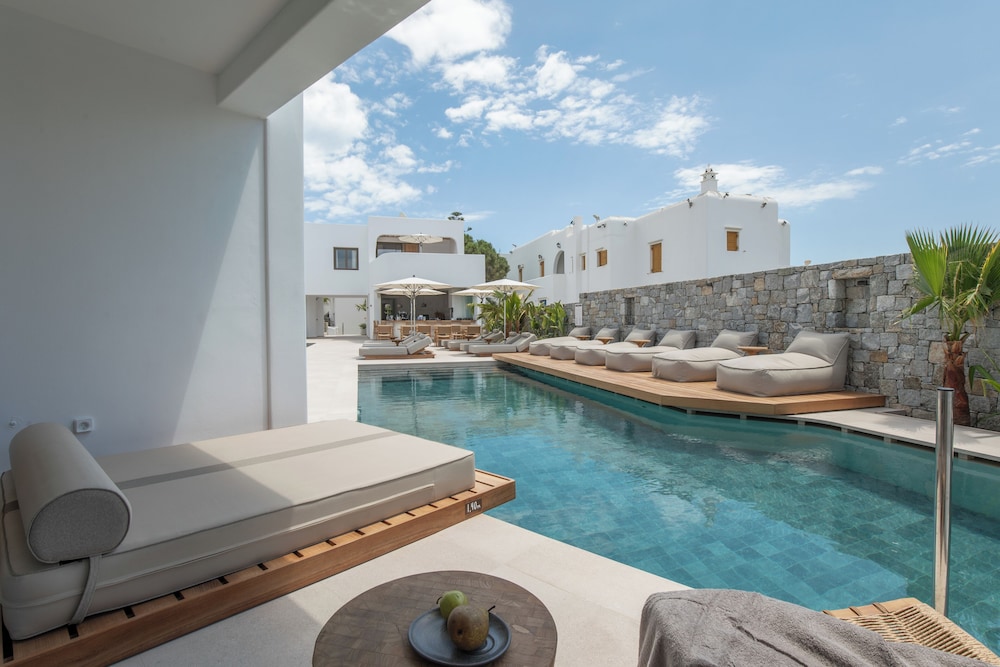 Nuca Mykonos — 4-Star Luxury Hotel in Mykonos, Greece