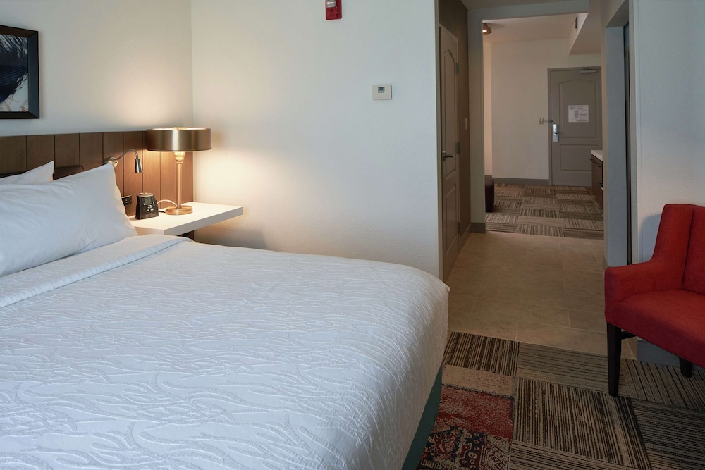 Hilton Garden Inn Evansville - photo 11
