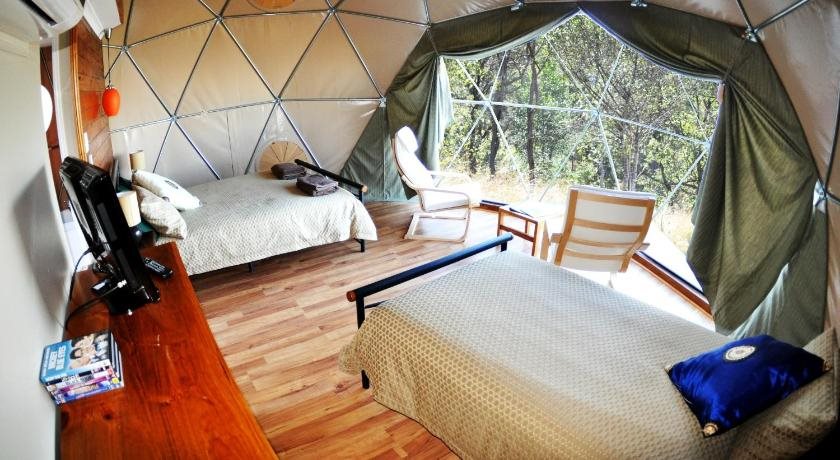 Weltevreden Domes Retreat — hotel in Esk