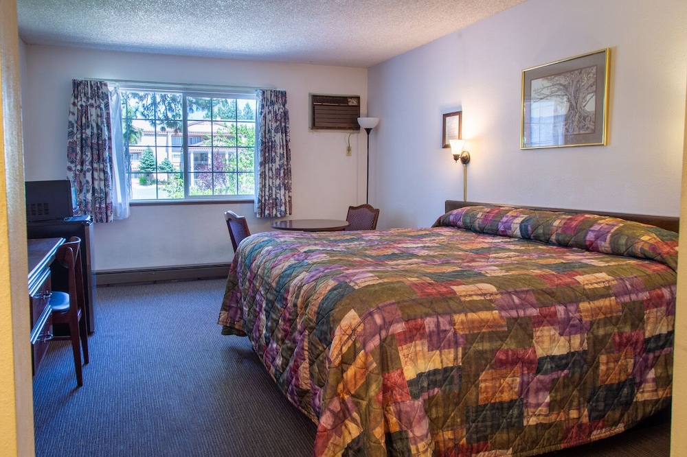 Sis Q Inn - photo 11