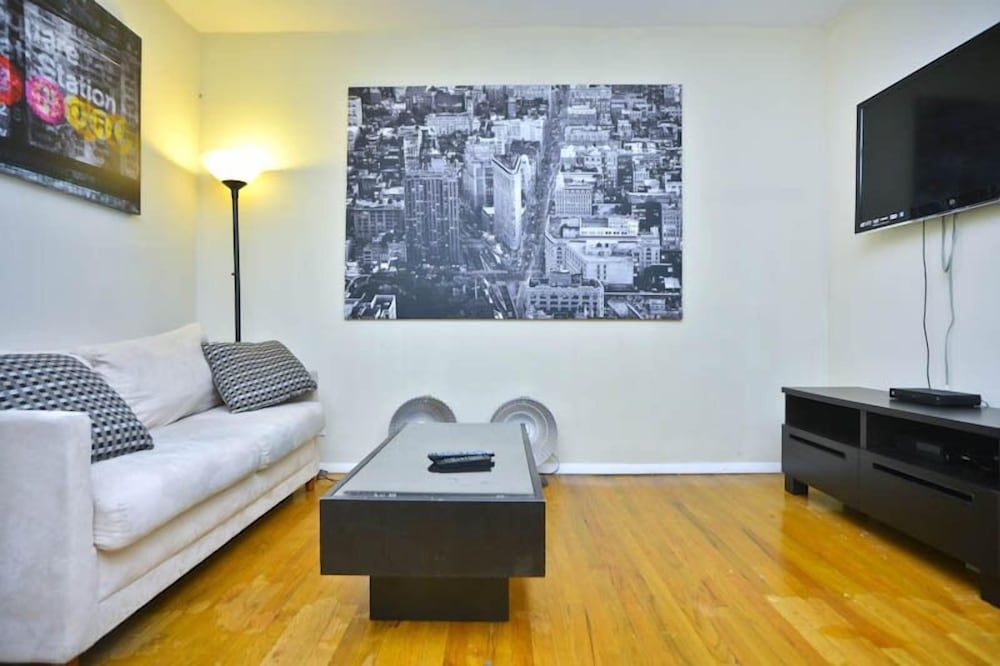 Perfect Studio on Upper East Side - photo 8