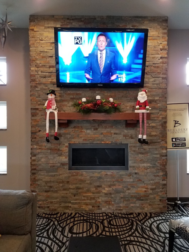 Okoboji Inn & Suites - photo 2