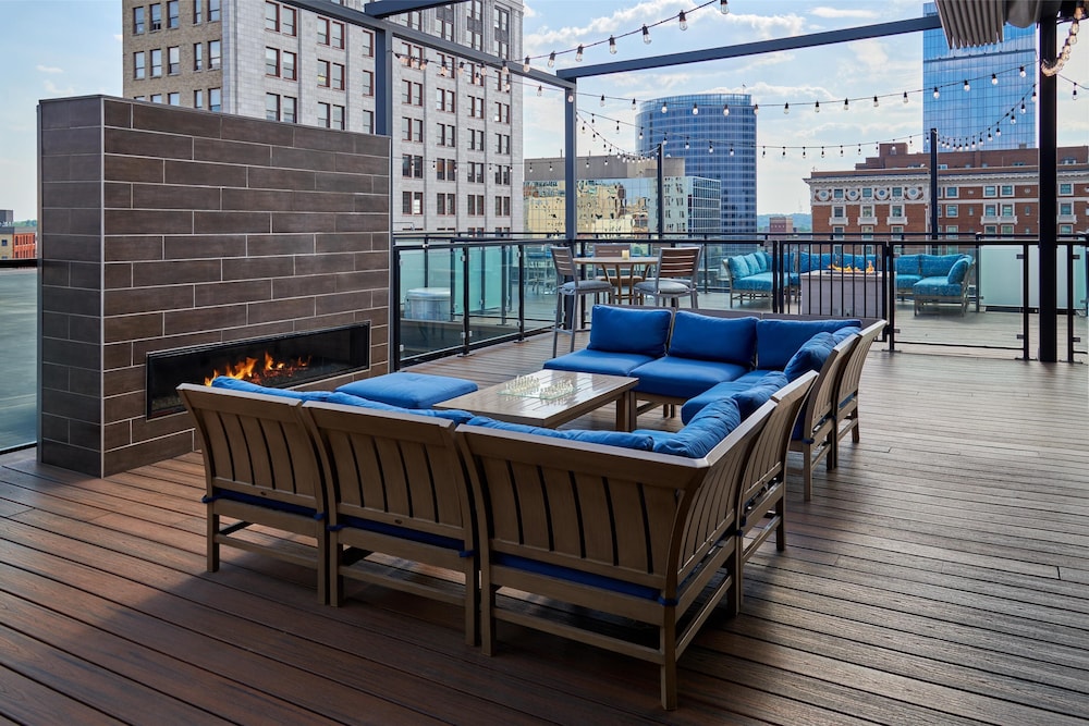 Homewood Suites by Hilton Grand Rapids Downtown - photo 72
