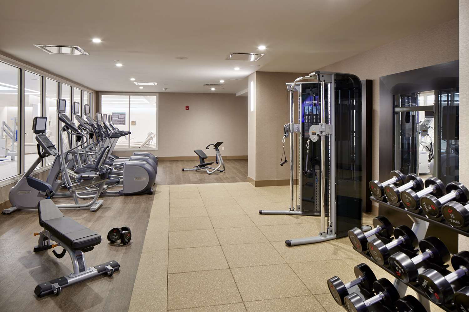 Hilton Garden Inn Roslyn - photo 11