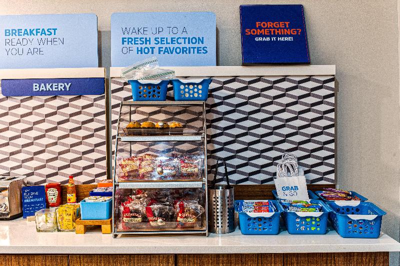 Holiday Inn Express Hotel & Suites Goshen by IHG - photo 25