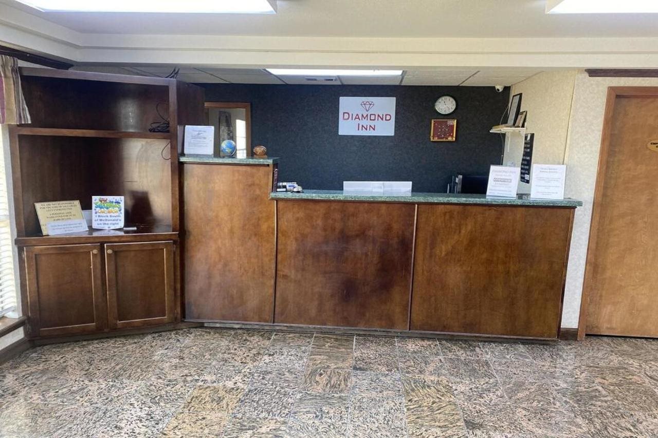 Diamond Inn - photo 18