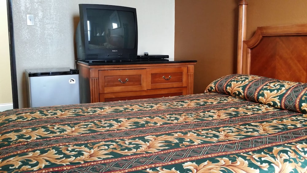 El Capitan Hotel - photo 15