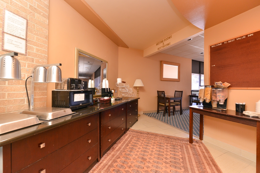 Americas Best Value Inn & Suites Victoria - photo 23