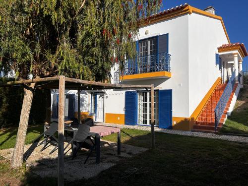 Charmoso Apartamento T2 Em Foros De Salvaterra 20438213 — Benavente
