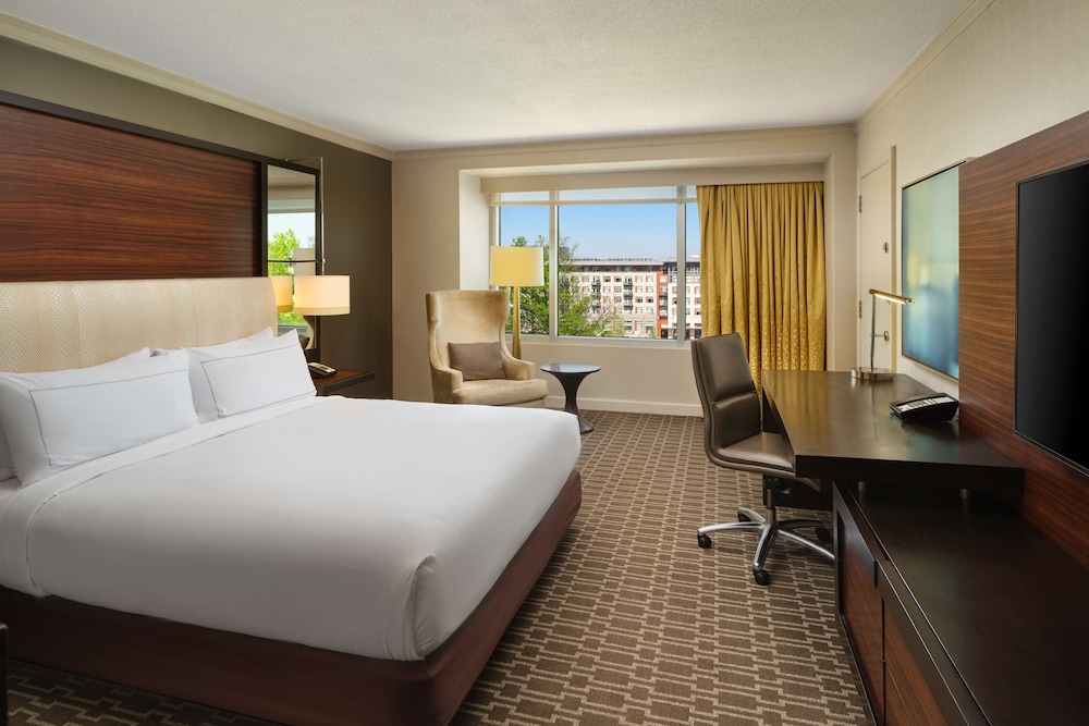 Hilton McLean Tysons Corner - photo 23