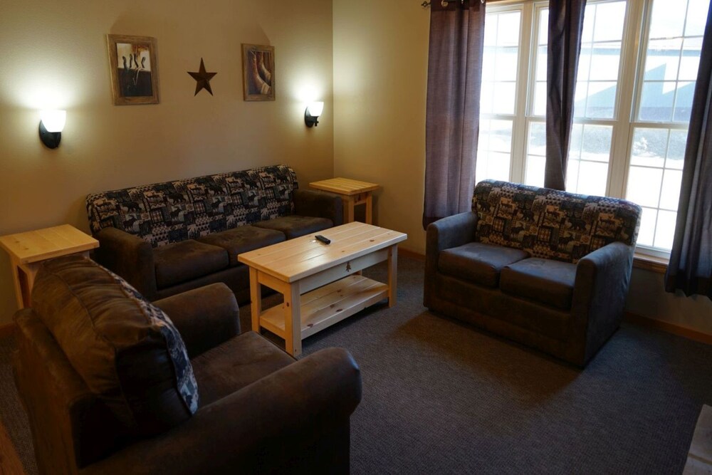 Woodside Old Towne Hotel - photo 13