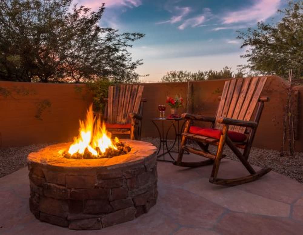Four Peaks B And B Romantic Getaway in Scottsdale, United States