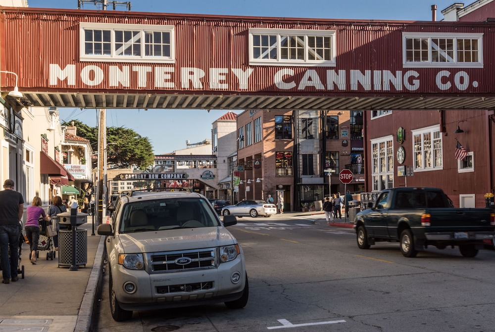 The Monterey Hotel - photo 47
