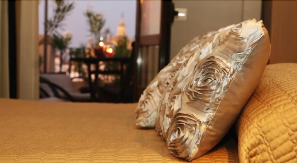 Hotel Plaza - last minute hotel in Sevilla