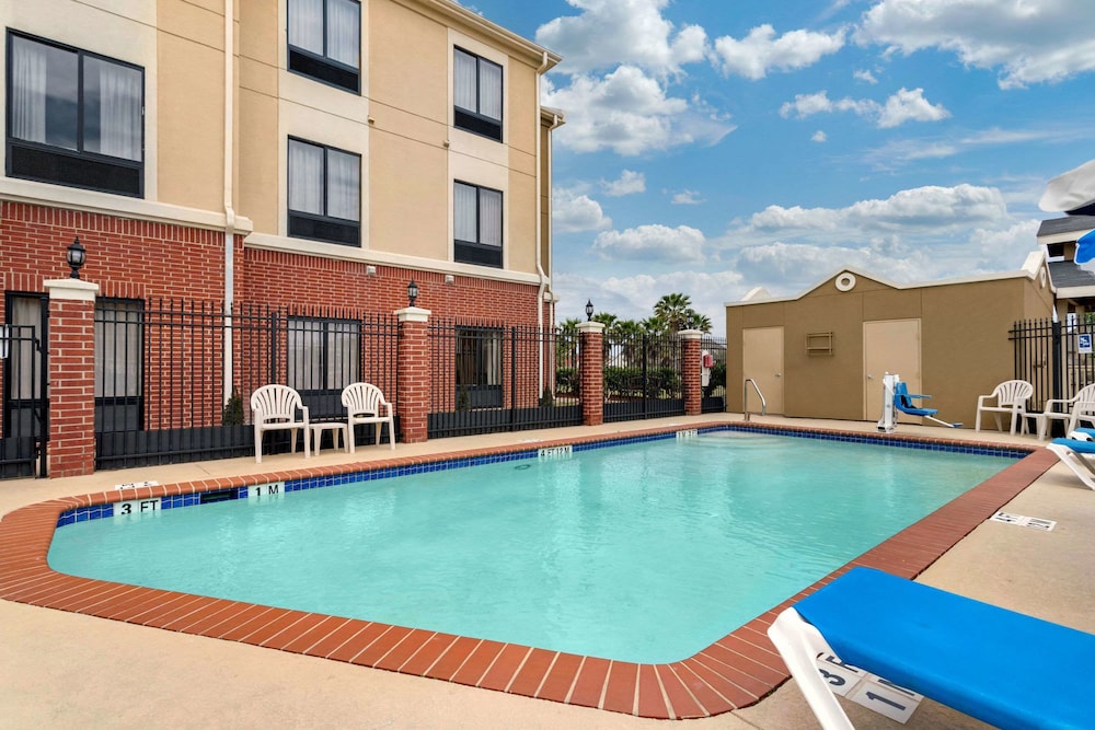 Comfort Inn & Suites Port Arthur Port Neches — hotel in Port Arthur