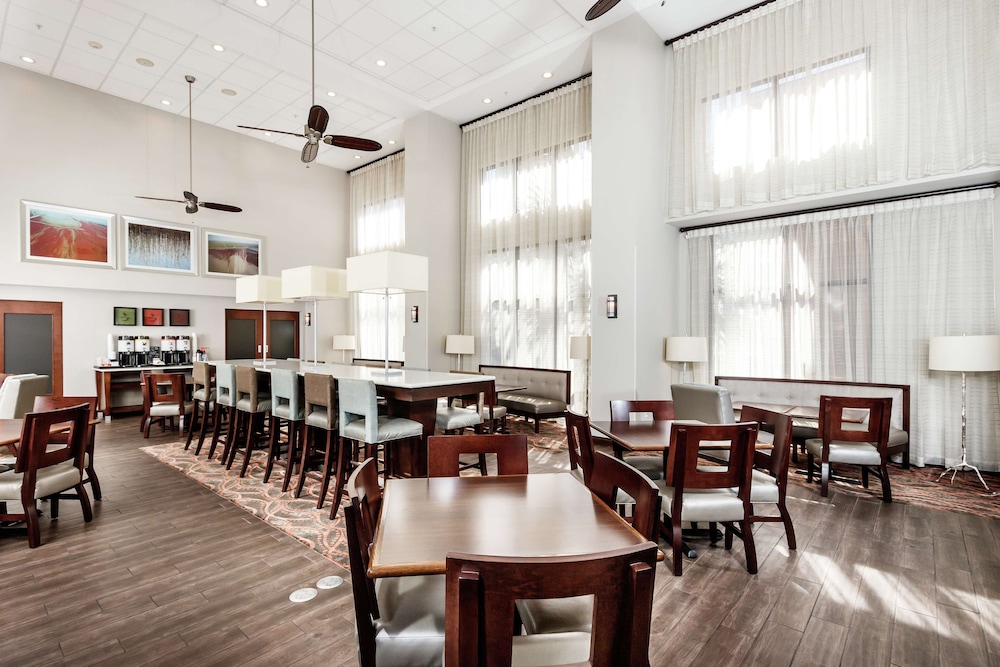 Hampton Inn & Suites Navarre - photo 24