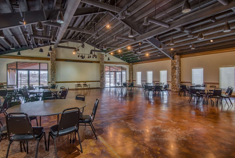 AmericInn by Wyndham Pampa Event Center - photo 25