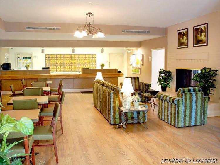 La Quinta Inn Houston Med. Ctr Reliant Ctr. Area - photo 15