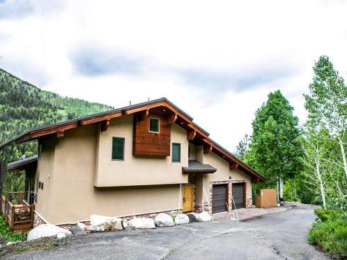 Honeycomb View in Brighton, United States