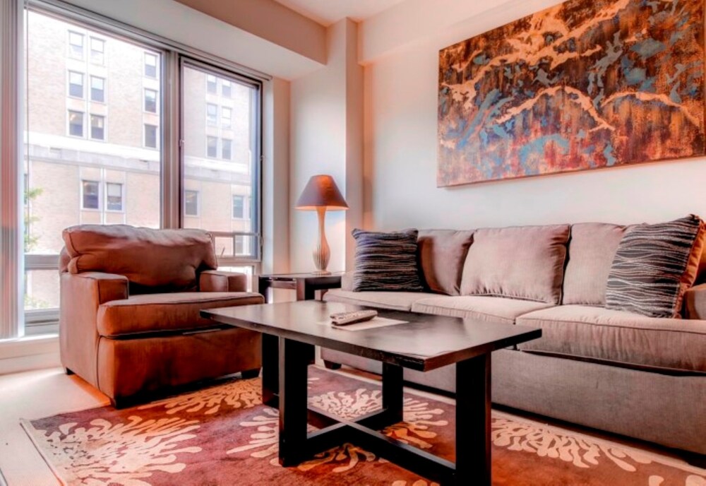 Global Luxury Suites at Cambridge Park - photo 7