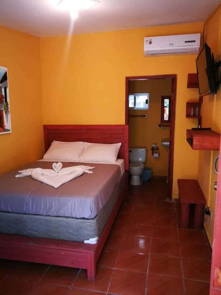 Eco Hotel Los Micos — Tela — photo 2