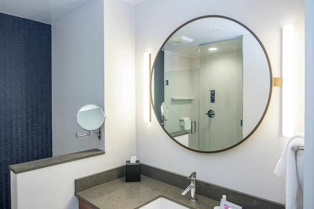 Fairfield Inn & Suites by Marriott San Jose North Silicon Valley - photo 19