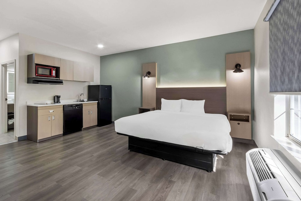 MainStay Suites Columbia Harbison - photo 5