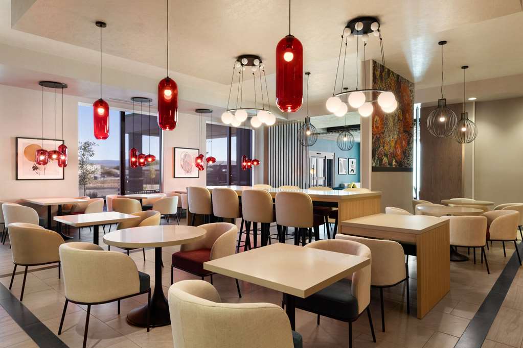 Hawthorn Extended Stay By Wyndham Kingman - photo 17