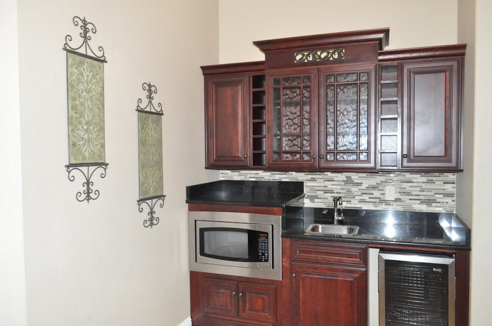 Palazzo by the Sea DBTS 36 Varazze Cay 3BR 3.5BA - photo 27