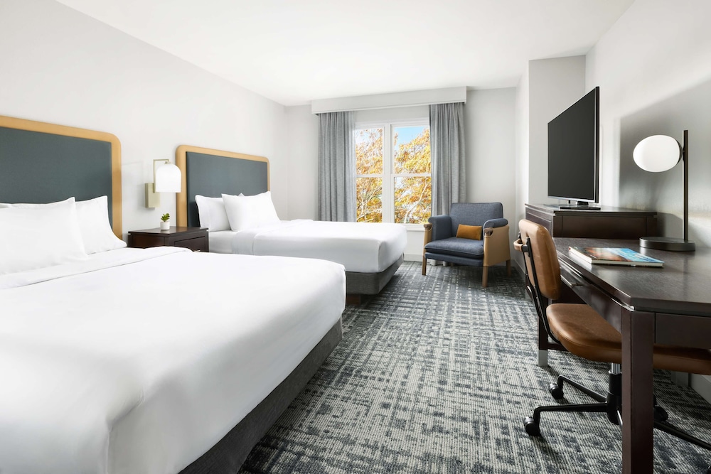 Homewood Suites by Hilton Manchester Airport - photo 16
