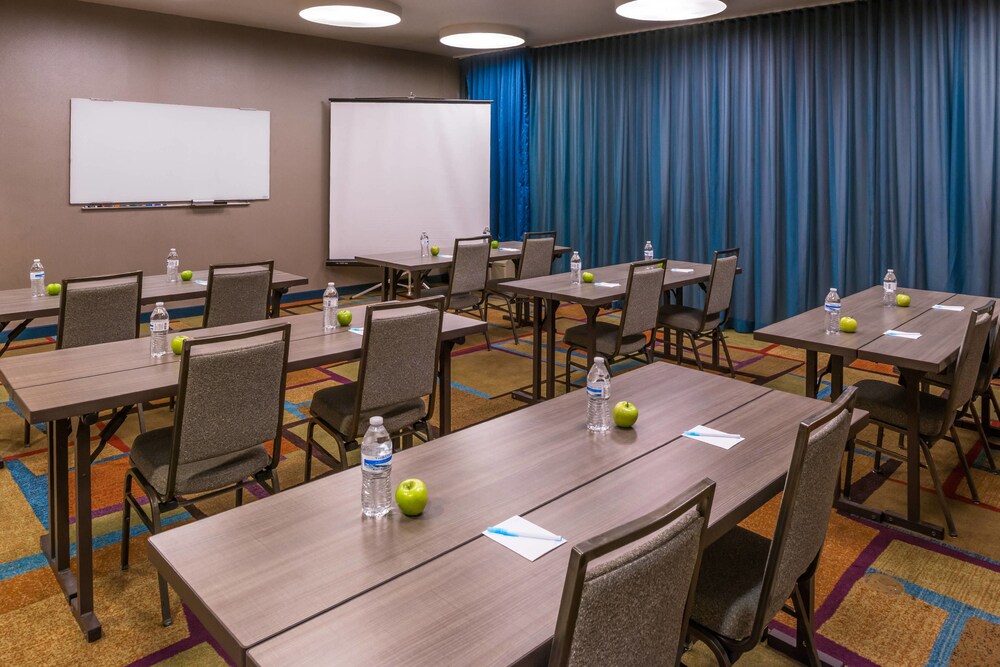 Fairfield Inn Las Vegas Convention Center - photo 21