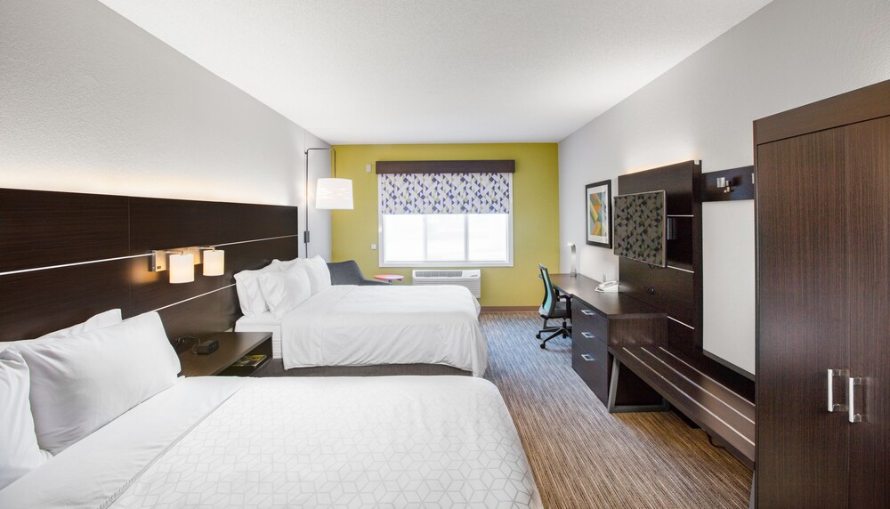Holiday Inn Express Hotel & Suites Altoona Des Moines - photo 6