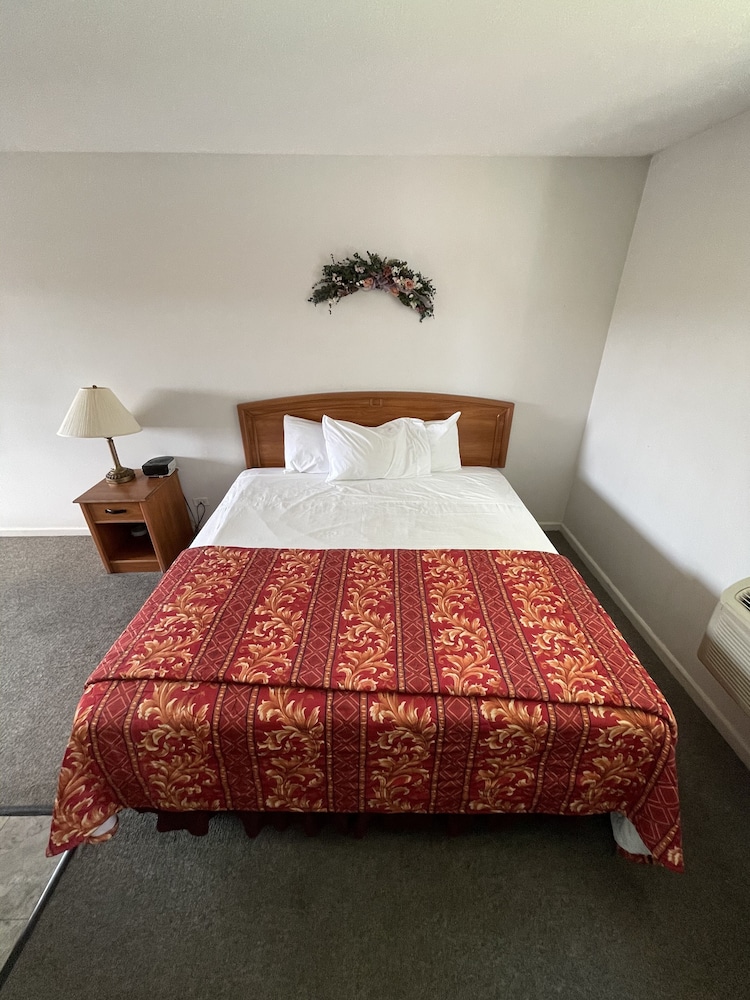 Vibe Inn Whirlpool Suites - photo 9