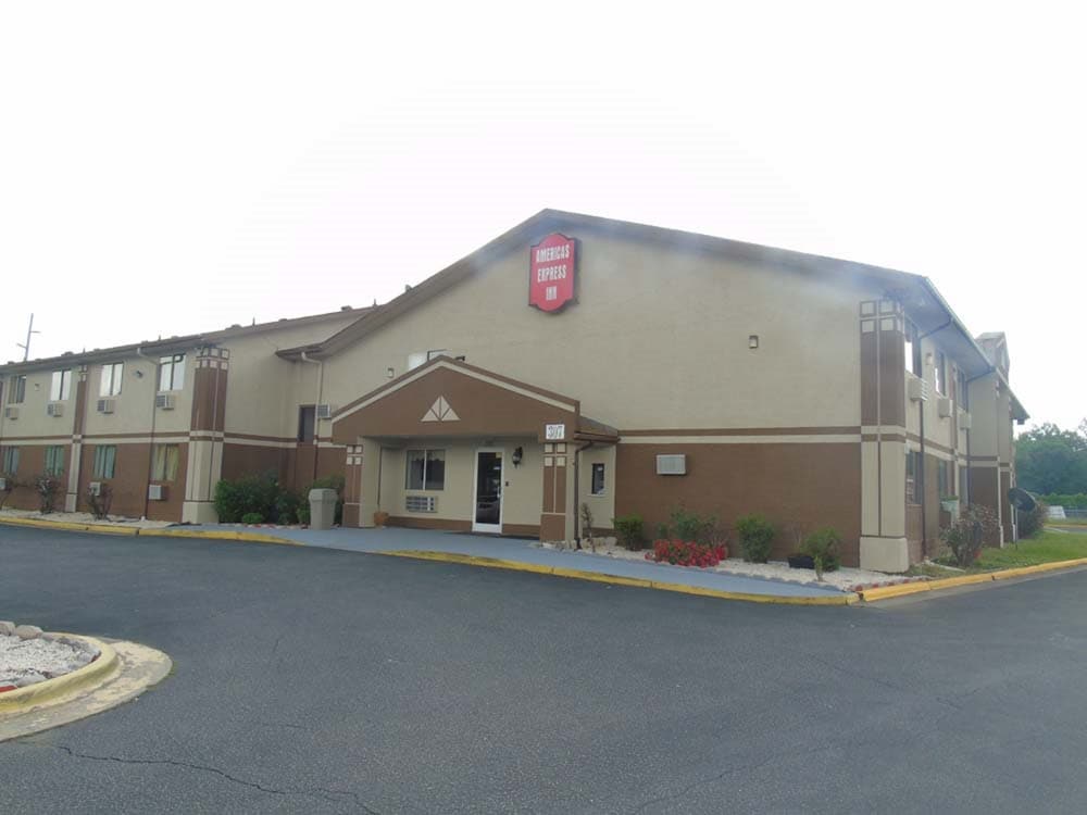 Americas Express Inn - photo 2
