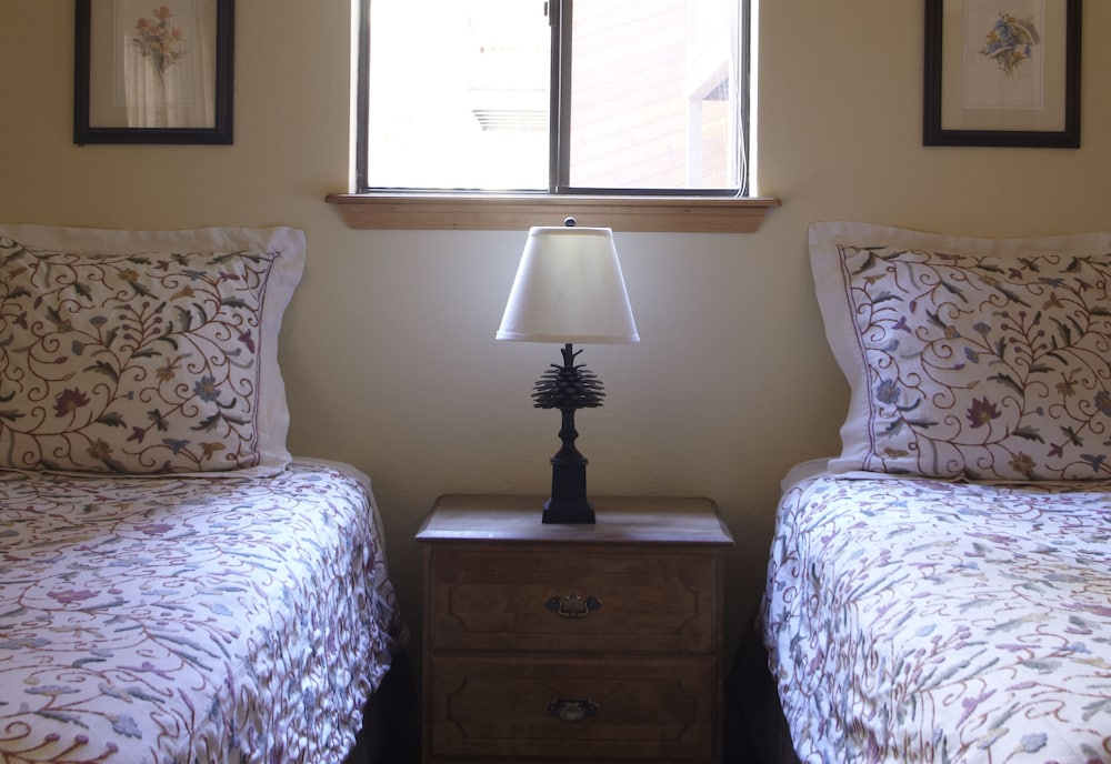 Donner Lake Village Resort - photo 20