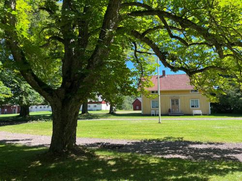 Ebbetorps Gård — 4-Star Luxury Hotel in Hjo, Sweden