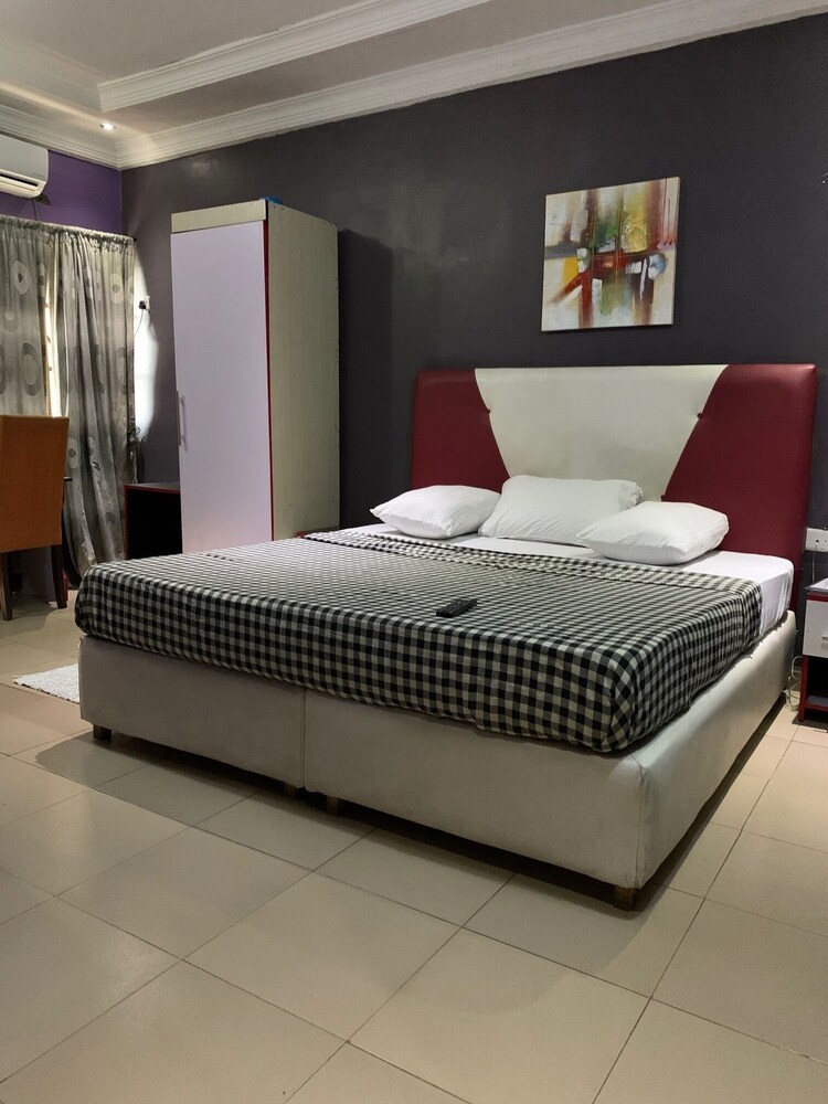 Pulville Boulevard - last minute hotel in Lagos