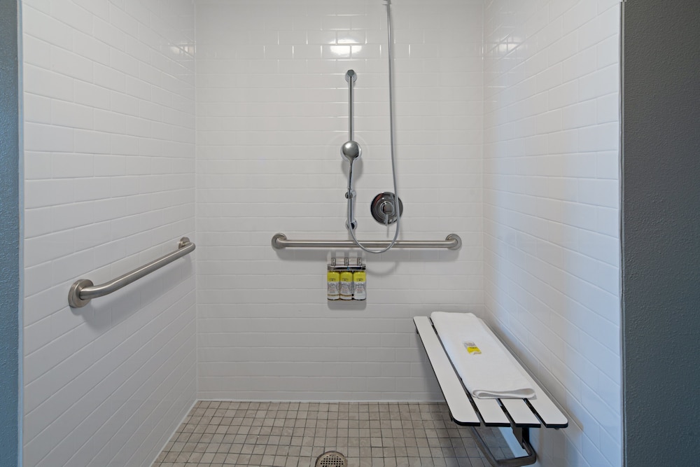 Staybridge Suites Long Beach Airport by IHG - photo 8