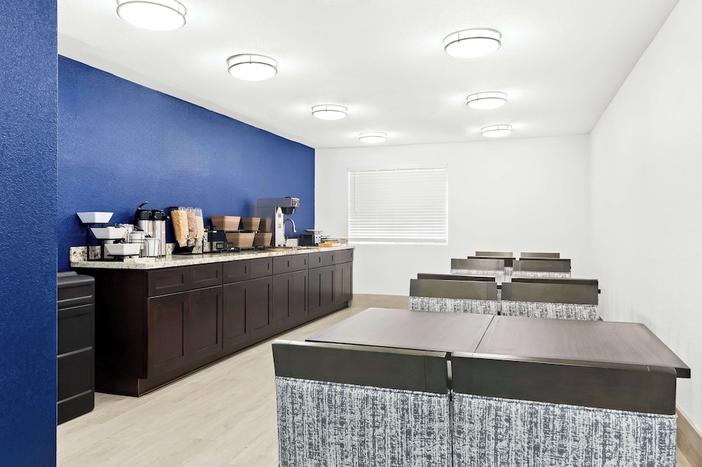 SureStay by Best Western Groves - photo 23