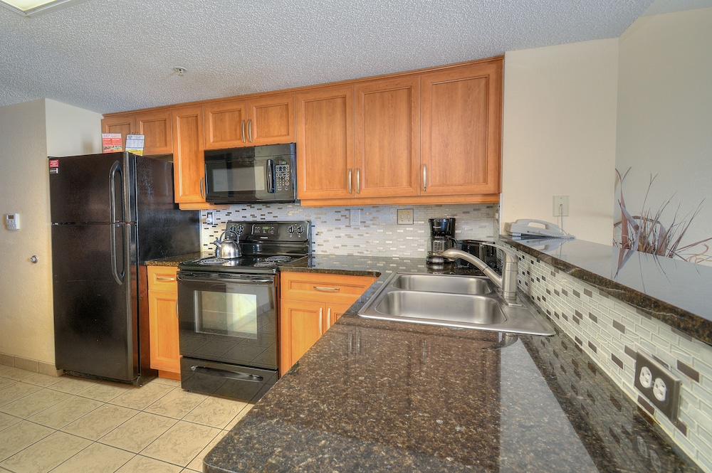 Roxanne Towers by Elliott Beach Rentals - photo 10